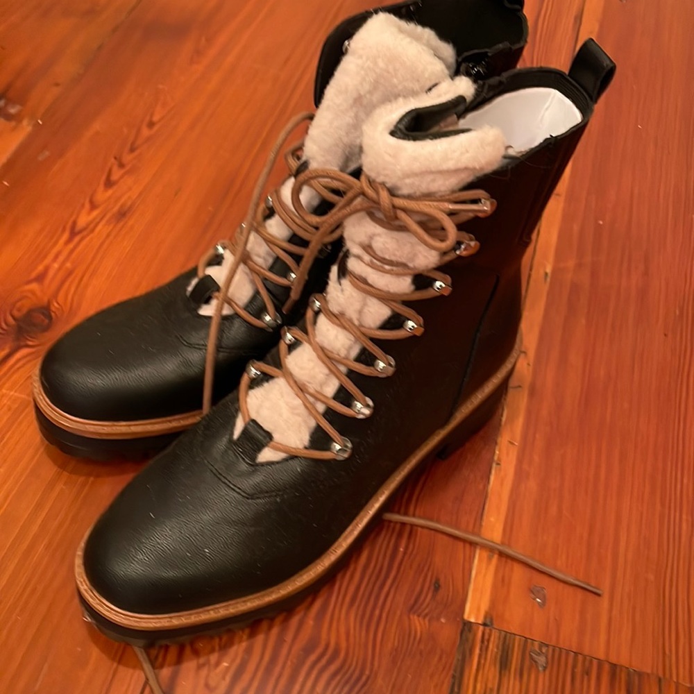 Nine West boots;size 10 medium;never worn